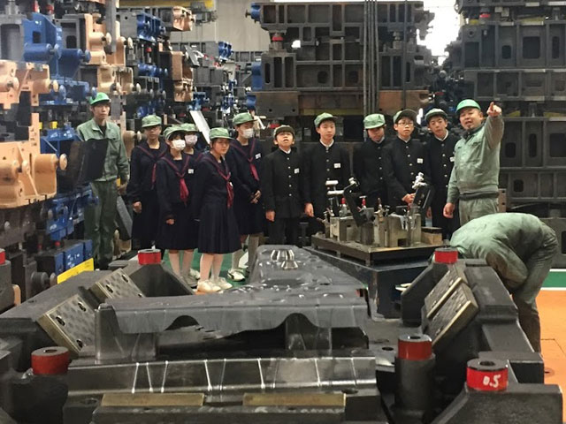 Factory tours for elementary and junior high school students
